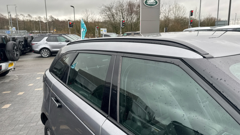 Land Rover Range Rover Velar 2.0 D200 R-Dynamic SE 5dr Auto Diesel Estate